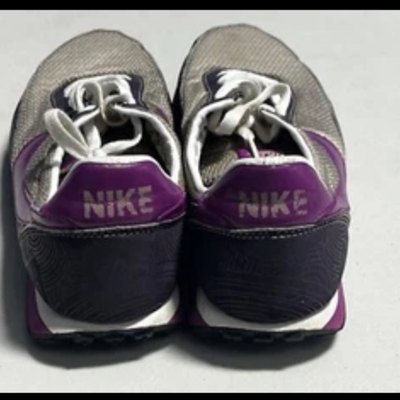 Nike Women’s Waffle Running Shoes 8.5 Purple - Picture 5 of 6